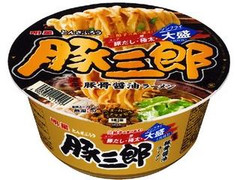 明星食品 大盛豚三郎 濃厚豚骨醤油ラーメン 商品写真