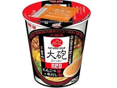 明星食品 大砲ラーメン neo とんこつ＋牛だし 商品写真