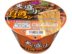 トップバリュ 大盛り 台湾ラーメン 商品写真