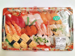 イオン 北海道産ほたてが嬉しい味わい握り寿司 商品写真
