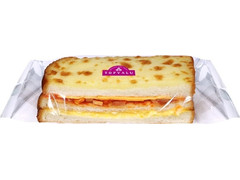 イオン トップバリュ トマトソースのチーズサンド 商品写真
