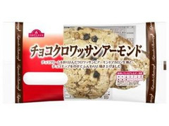 トップバリュ チョコクロワッサンアーモンド 商品写真