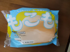 ローソンストア100 もこもっ ミルククリーム 商品写真