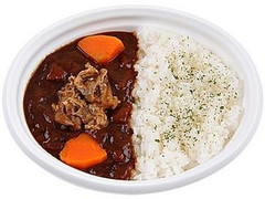 ミニストップ 完熟トマトのハヤシライス 商品写真