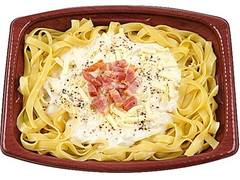 ミニストップ 5種チーズクリームソース生パスタ 商品写真