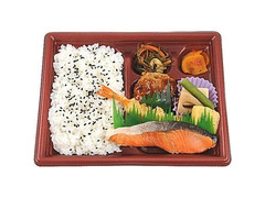 ミニストップ 彩り紅鮭幕の内弁当