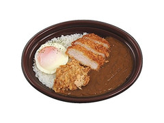 ミニストップ ロースかつカレー 半熟玉子のせ 商品写真