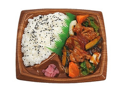 ミニストップ ごろっと野菜と鶏肉弁当 旨味噌 商品写真