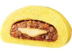 ミニストップ チーズカレーまん 商品写真