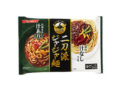 日清 二刀派 ジャージャー麺 商品写真