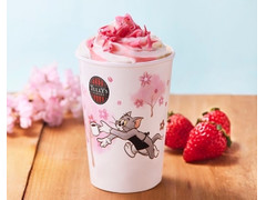 タリーズ トムとジェリー 桜舞う苺カフェラテ 商品写真