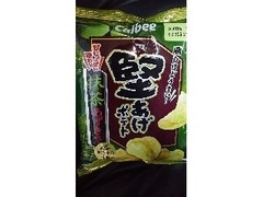 カルビー 堅あげポテト 抹茶あずき味 商品写真