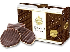 カルビー GRAND Calbee ほろにがビターチョコ味 商品写真