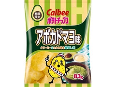 カルビー ポテトチップス アボカドマヨ味 商品写真