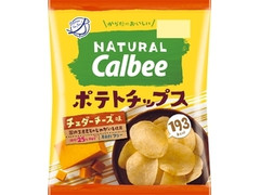 カルビー Natural Calbee ポテトチップス チェダーチーズ味 商品写真