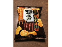 カルビー 堅あげポテト 炭火焼き鶏皮七味仕立て 商品写真