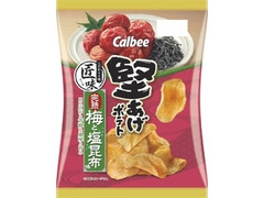 カルビー 堅あげポテト 匠味 完熟梅と塩昆布味 袋73g