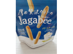 カルビー 厚め贅沢カットのJagabee クリームチーズ味 商品写真