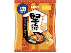 カルビー 堅あげポテト 海老塩にんにく味