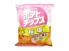 カルビー ポテトチップス 桜塩 商品写真
