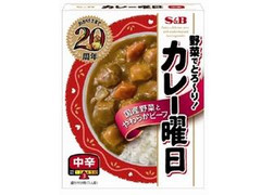 S＆B カレー曜日 中辛 箱230g