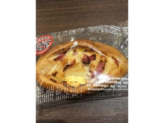 山一パン総本店 ゴーダチーズとベーコン 商品写真