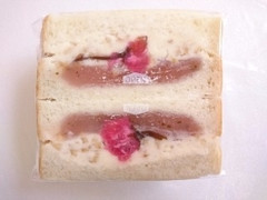 Wa’s sandwich 春霞 おぼろ桜と甘酒クリームサンド 商品写真