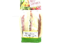 オカノベーカリー フレッシュサンドイッチ 3種のハムミックス 商品写真
