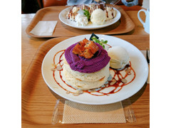 カフェルクス 紫いものパンケーキ