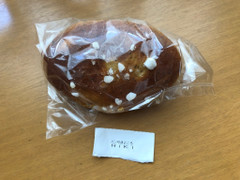 パンやきどころ RIKI ロイヤルミルクティーのクリームパン 商品写真