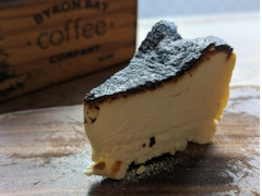 バイロンベイコーヒー バスクチーズケーキ 商品写真