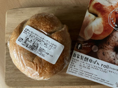 べーぐる屋 自家製酵母パンroll レモンチョコクリームチーズ 商品写真