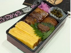 萬來 Dining 萬來 さつま豚角煮弁当 厚焼玉子入 商品写真