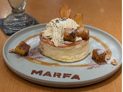 MARFA CAFE さつまいもアイスと紅はるかの焼き芋モンブランパンケーキ 商品写真