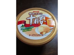明治 北海道 十勝 チーズアイスクリーム 商品写真