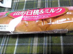 フジパン 季節のサンドロール 山形白桃＆ミルク 商品写真