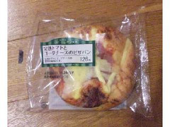 サークルKサンクス おいしいパン生活 完熟トマトとゴーダチーズのピザパン 商品写真