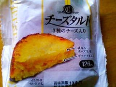 ヤマザキ チーズタルト 3種のチーズ入り 商品写真