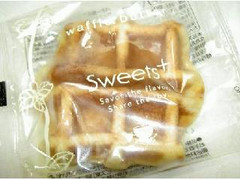 ファミリーマート Sweets＋ ワッフルバター 商品写真