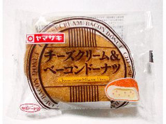 ヤマザキ チーズクリーム＆ベーコンドーナツ 商品写真