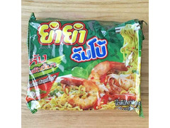 オーバーシーズ ヤムヤム パッキーマオヌードル バジル焼きそば 商品写真