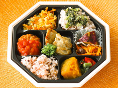 イトーヨーカドー 大豆ミートバーグとチキンの雑穀ご飯弁当 商品写真