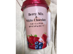 スジャータめいらく ベリーミックス＆ホワイトチョコレート 商品写真