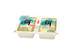 コープ 国産大豆のべんりな絹豆腐 商品写真