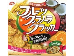 前田製菓 フルーツグラノーラクラッカー 商品写真