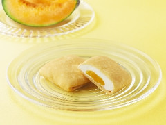 モンテール 小さな洋菓子店 もちもちクレープ・北海道メロン