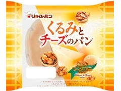 リョーユーパン くるみとチーズのパン 商品写真