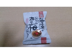 コスモス食品 海藻がいっぱい入った丸ごと梅のお吸い物です。 商品写真