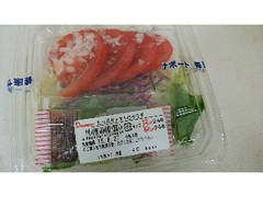 デイリーヤマザキ たっぷりトマトのサラダ 商品写真