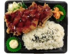 デイリーホット 大きな揚げ鶏弁当 甘辛ソース